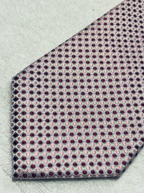 Geoffrey Beene Pink and Silver Geometric Silk Tie